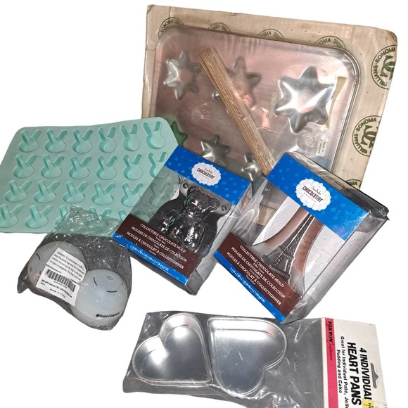NIB-Chocolatier Set-5 inch Eiffel Tower & Bear-Bunnies, Stars-2 Fill Rounds - Picture 1 of 7